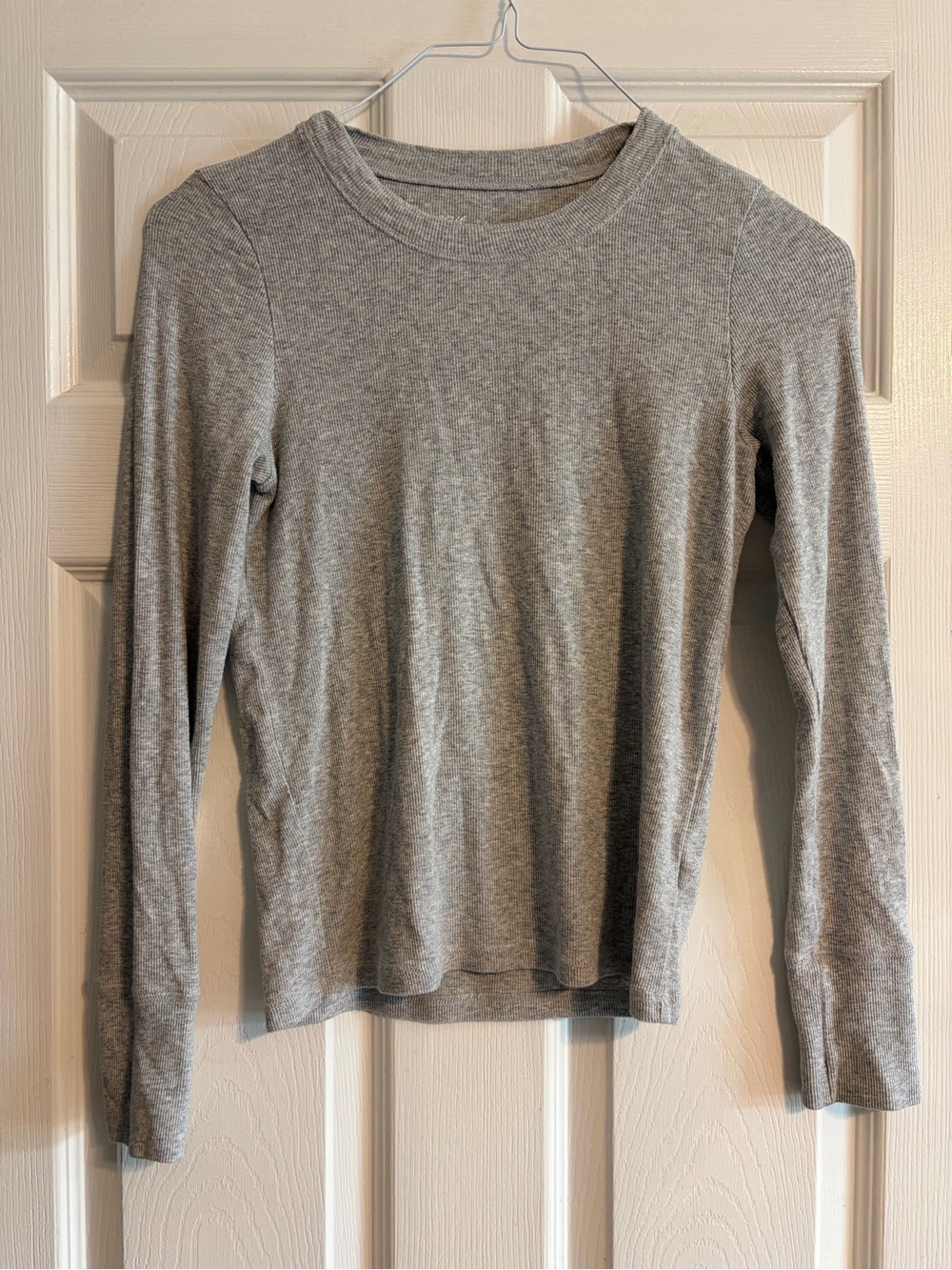 Aerie Gray Ribbed Long Sleeve Essential Crewneck Layering T-Shirt Size M